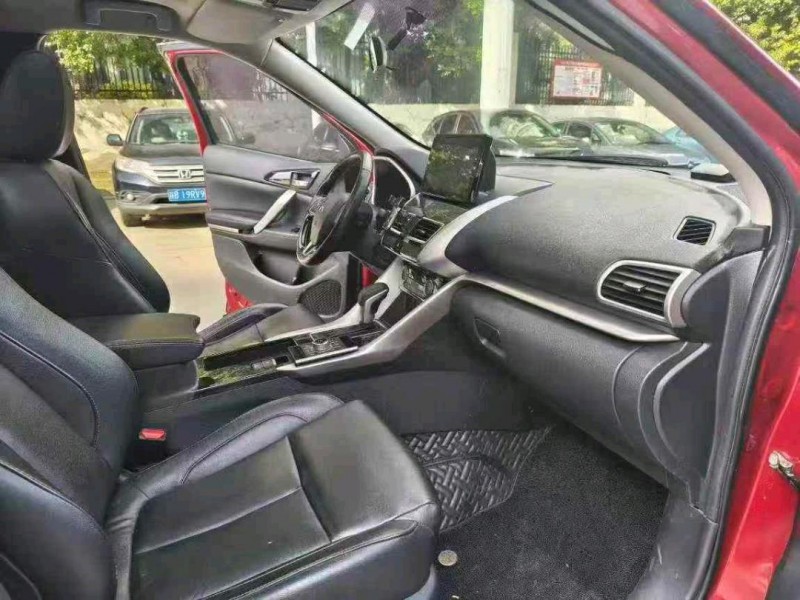 襄阳20年三菱奕歌4