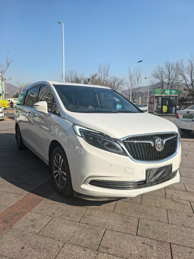 承德17年别克GL82