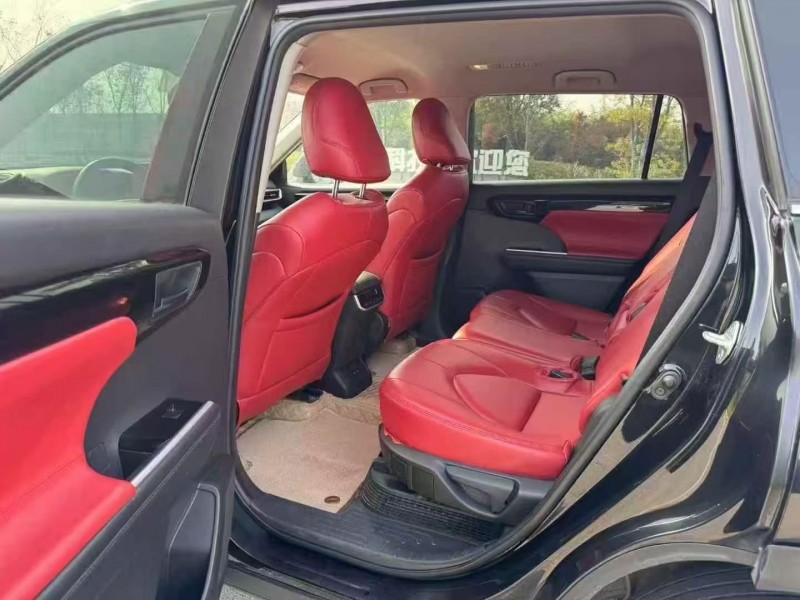 徐州23年丰田汉兰达7