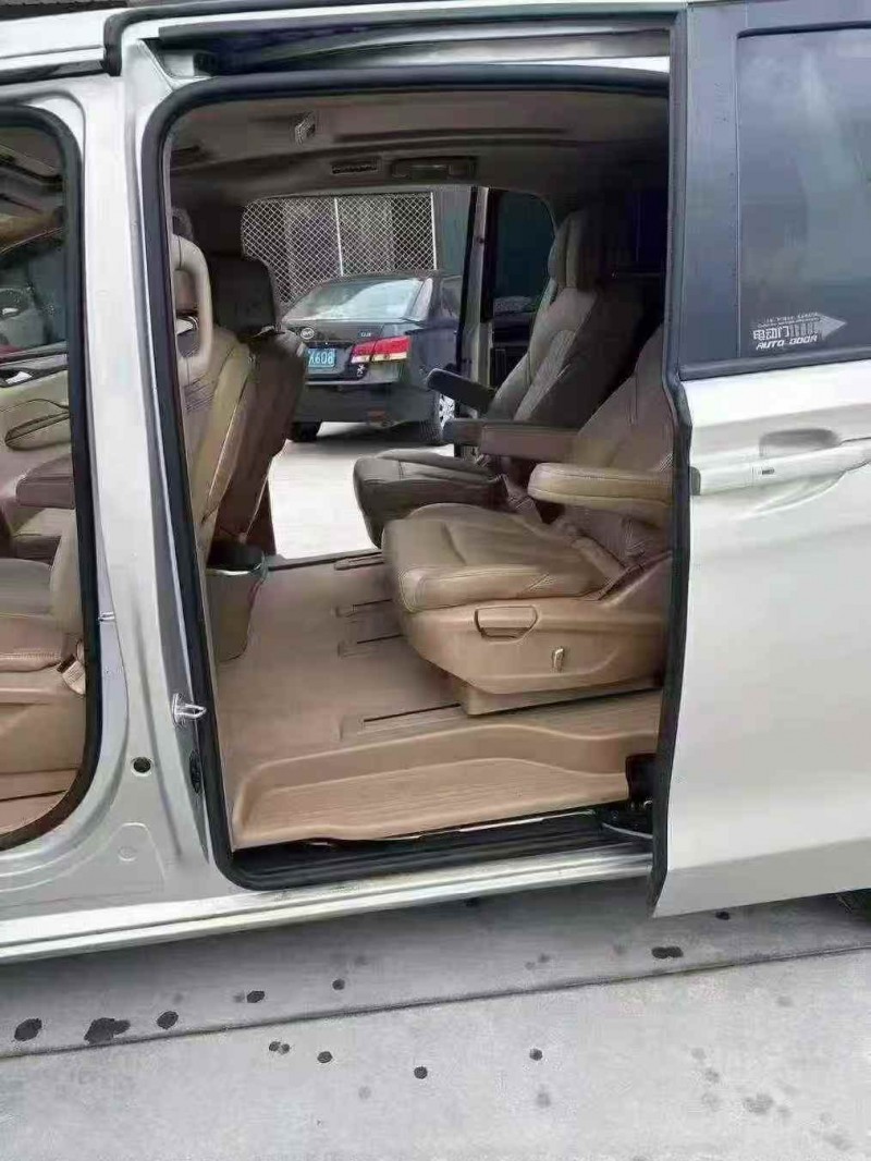 襄阳21年别克GL84