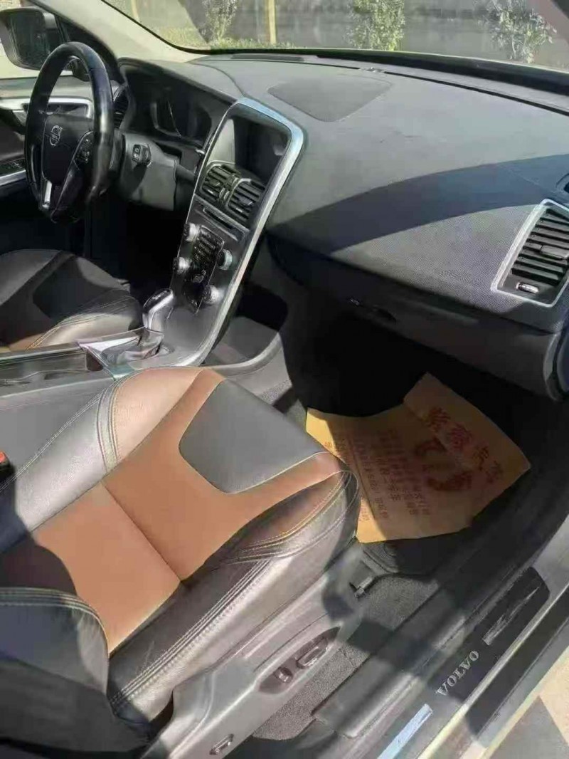 襄阳17年沃尔沃XC606