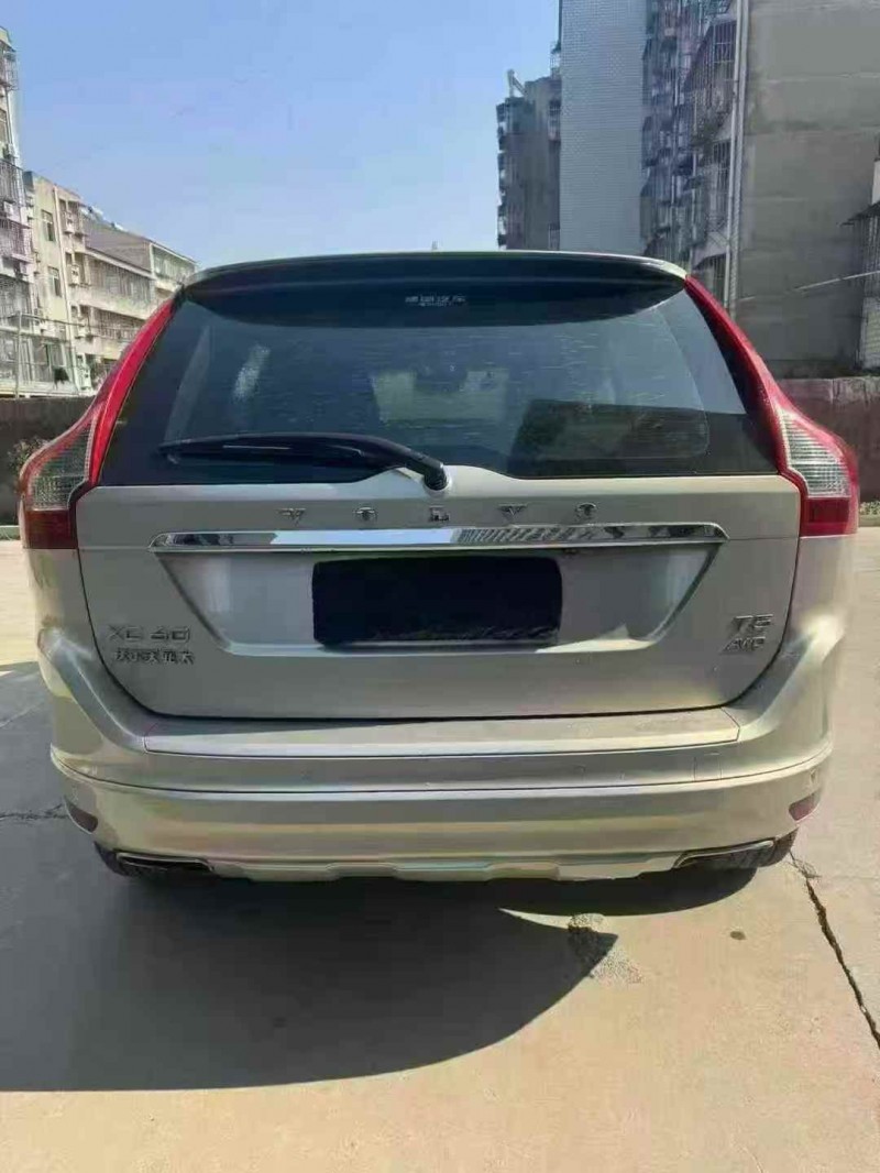 襄阳17年沃尔沃XC608