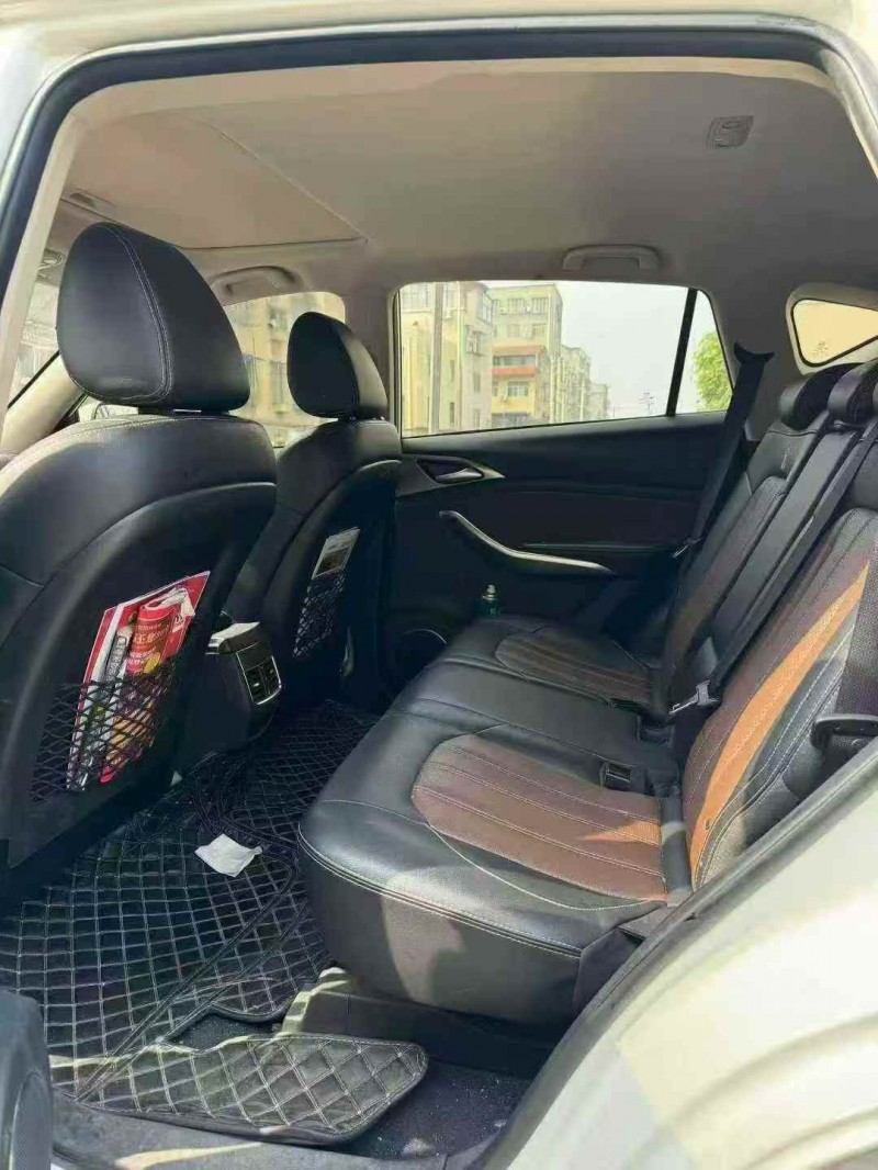 襄阳18年比亚迪宋5