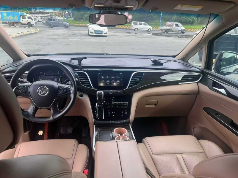 珠海20年别克GL84