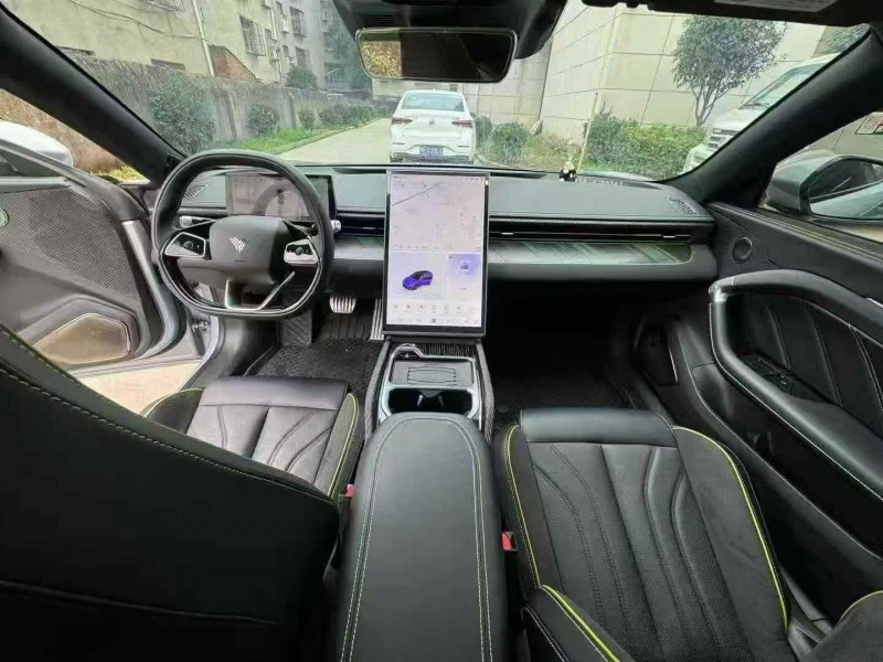 襄阳24年哪吒GT5