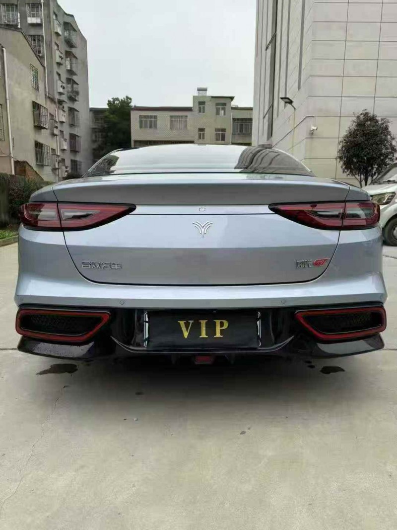 襄阳24年哪吒GT9