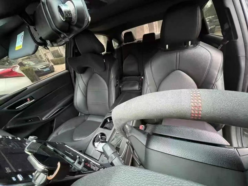 青岛21年丰田亚洲龙2