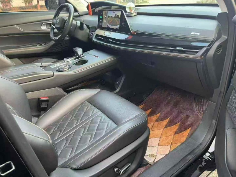 襄阳22年长安汽车UNI7