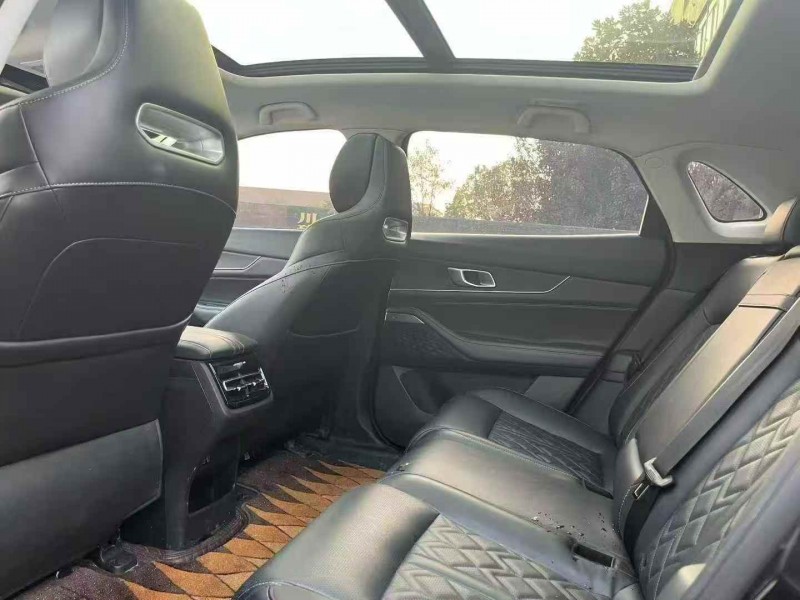 襄阳22年长安汽车UNI9