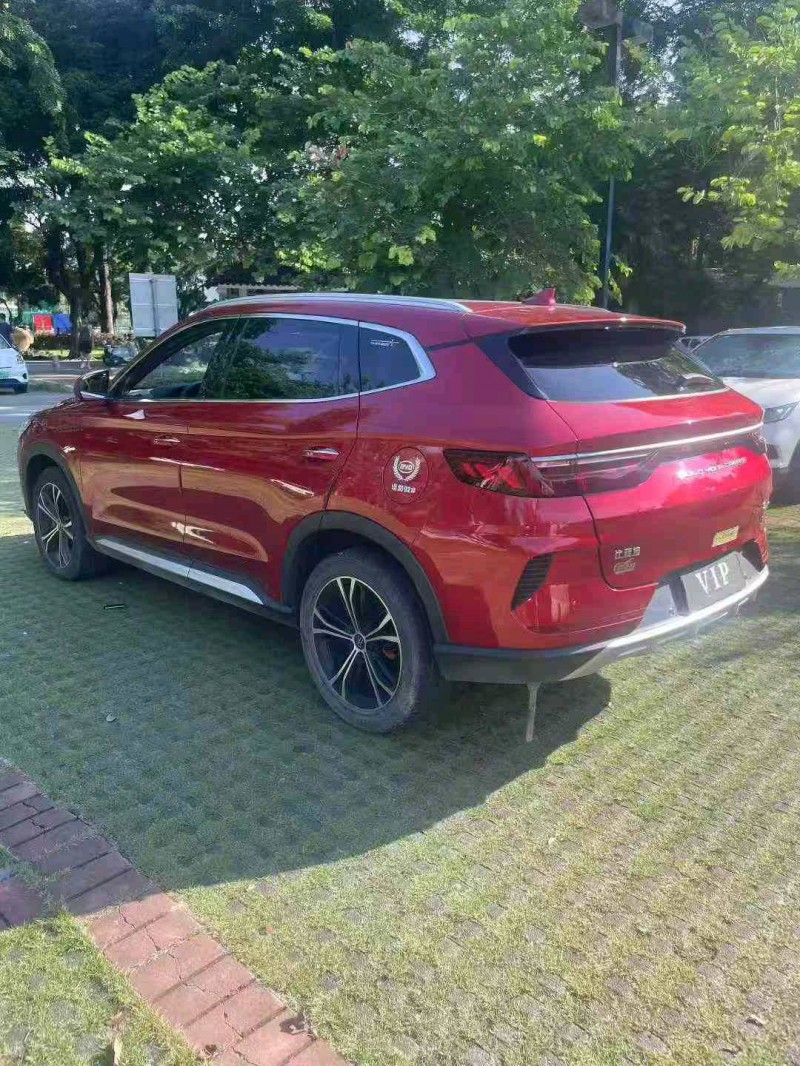 东莞21年比亚迪宋8