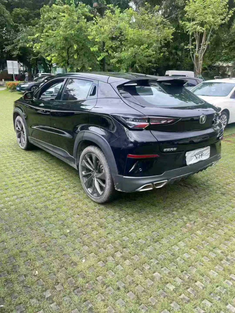 东莞21年长安汽车UNI8