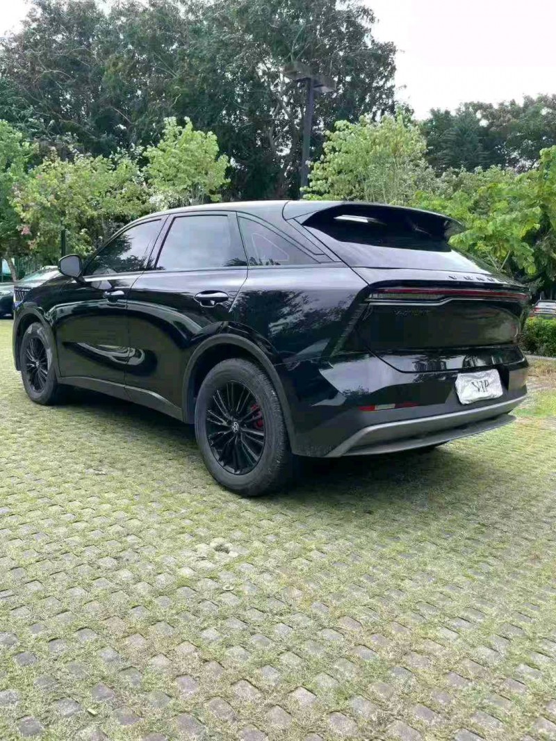 东莞22年启辰大V8