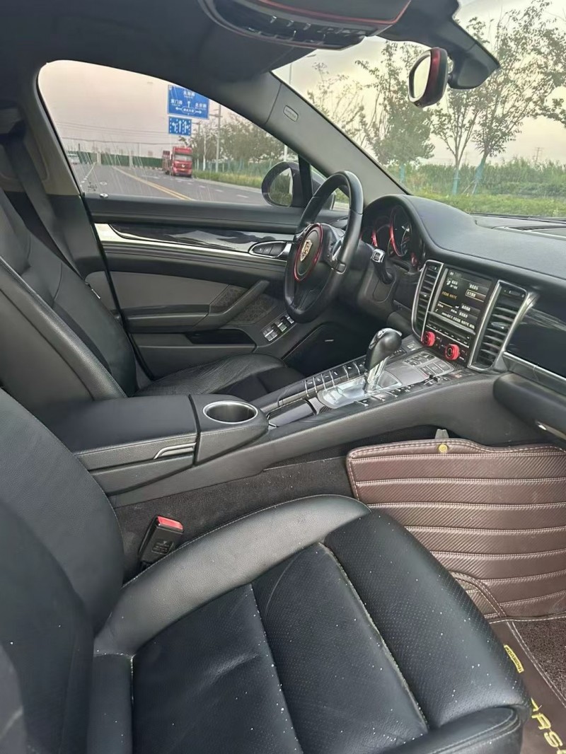 宿迁14年保时捷帕拉梅拉5