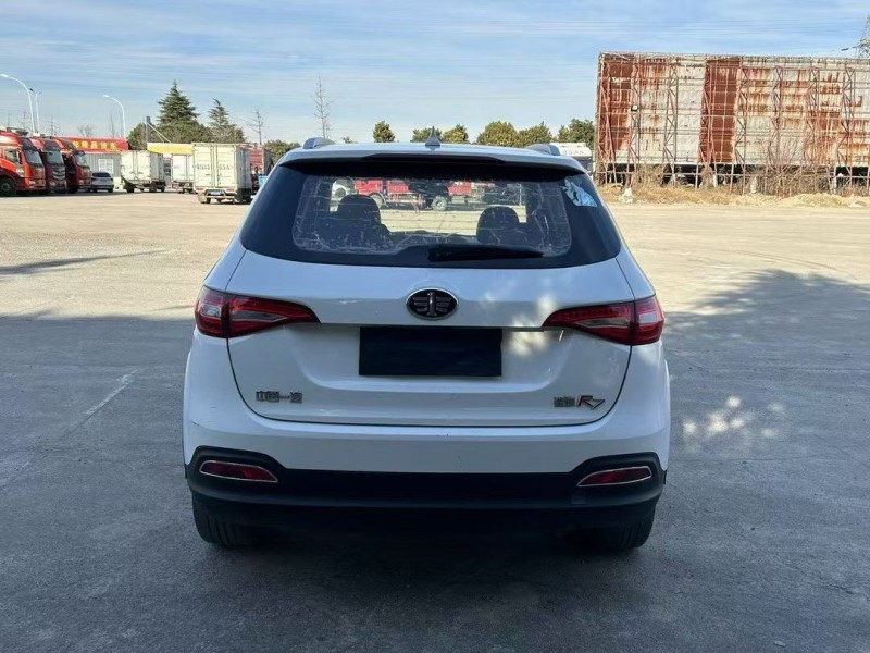 宿迁18年一汽森雅9