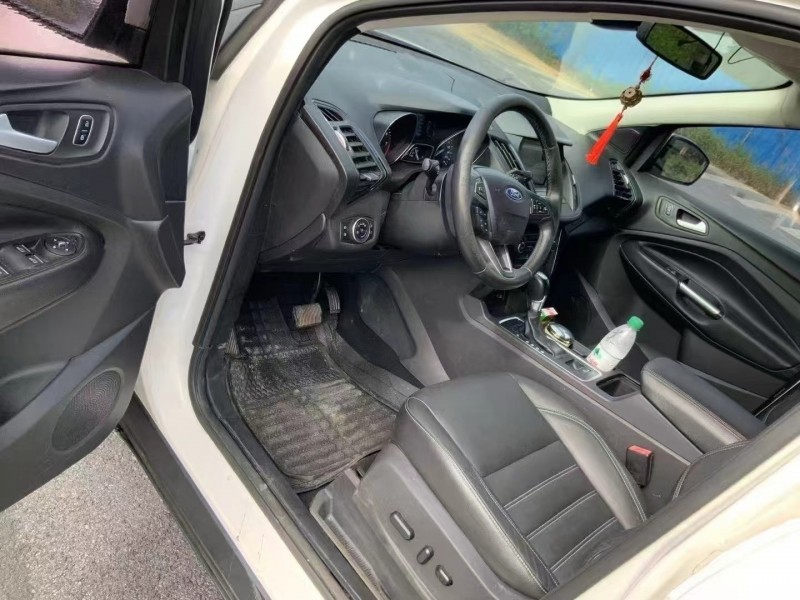 云浮17年福特翼虎4