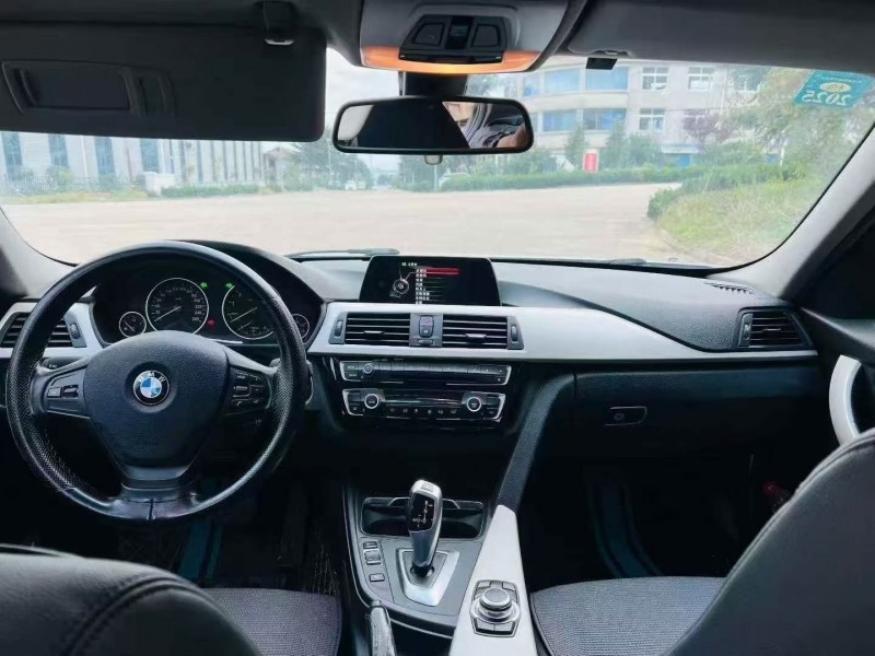 青岛16年宝马3系4