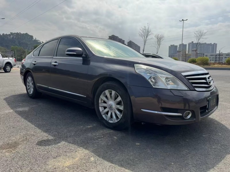 云浮09年日产天籁2