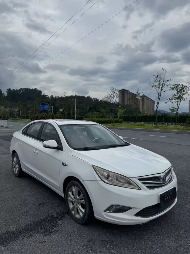 云浮14年长安汽车逸动2