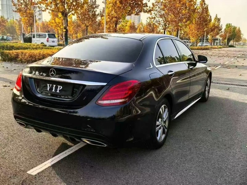 天津16年奔驰C8