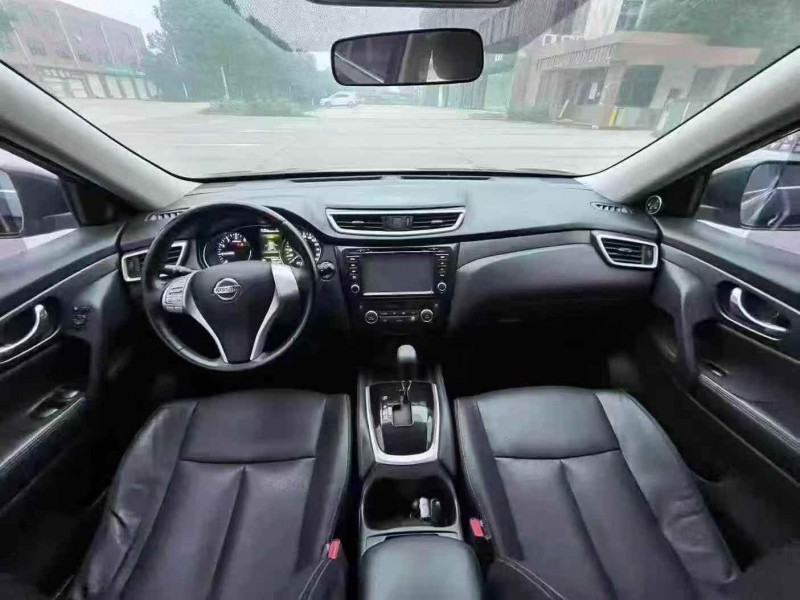 襄阳17年日产奇骏5