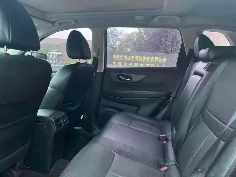 襄阳17年日产奇骏6