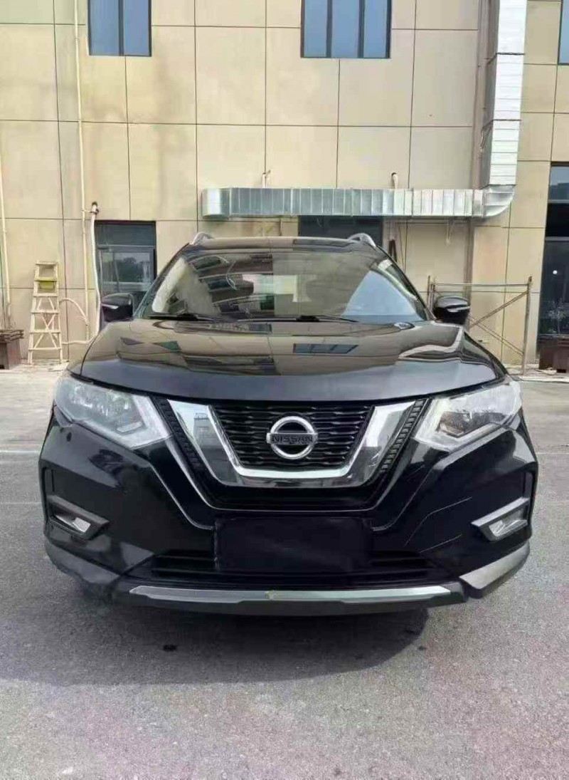 襄阳17年日产奇骏1