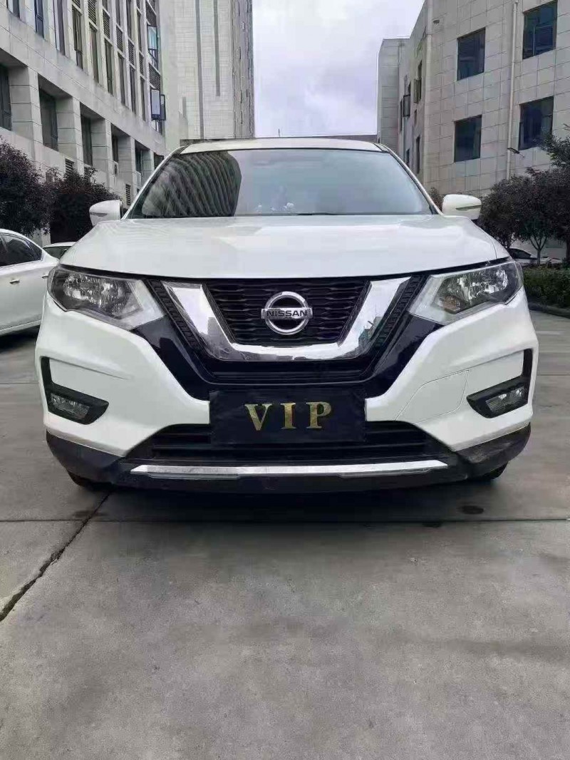 襄阳19年日产奇骏1