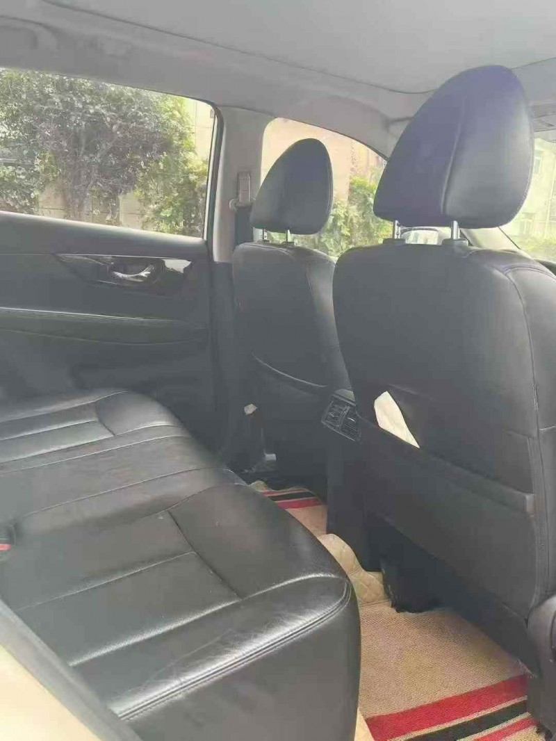 襄阳19年日产奇骏8