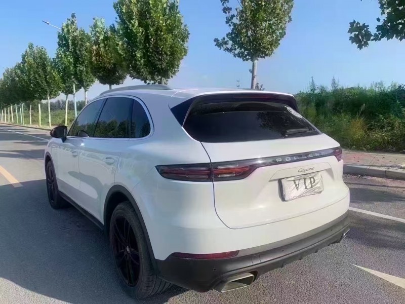 郑州19年保时捷卡宴7