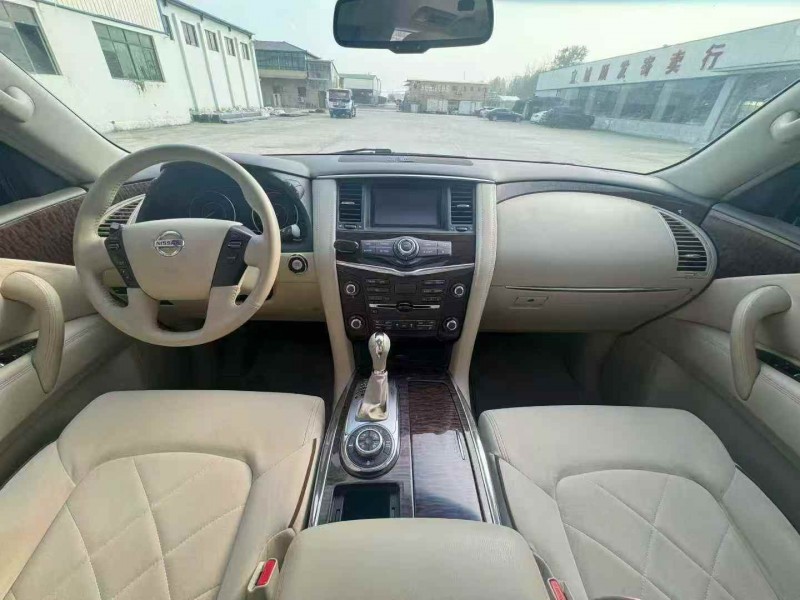 襄阳18年日产途乐8