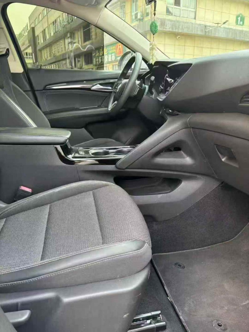 襄阳20年别克昂科威8