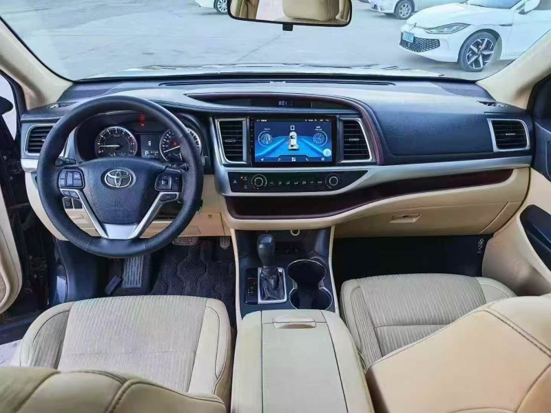 包头16年丰田汉兰达4