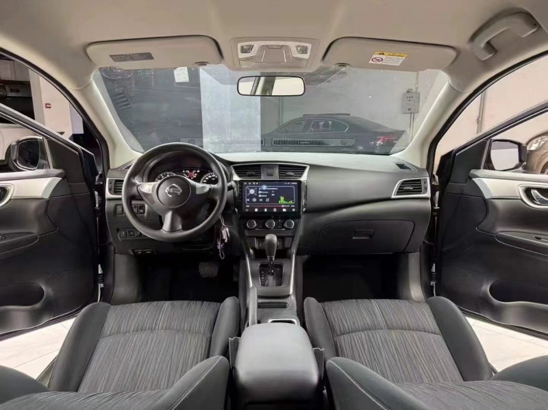 成都24年日产轩逸7