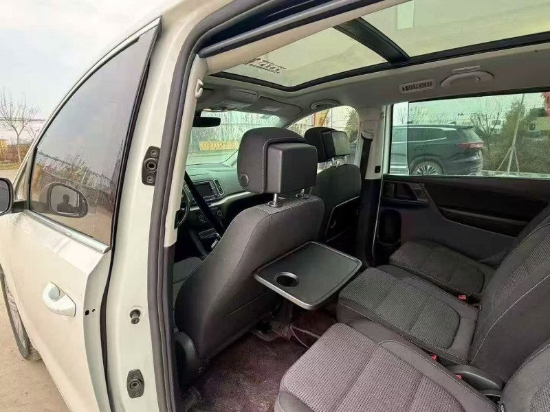 菏泽17年大众夏朗5