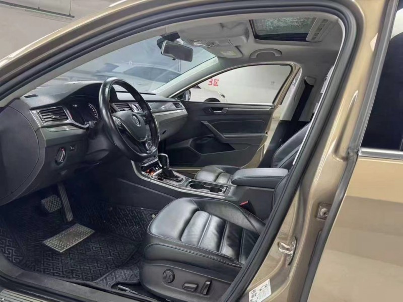 成都18年大众帕萨特8