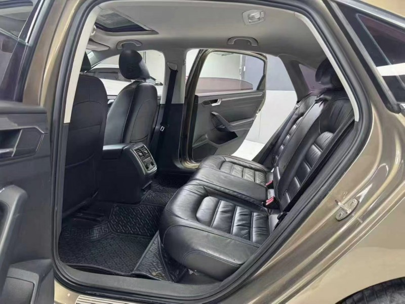 成都18年大众帕萨特9