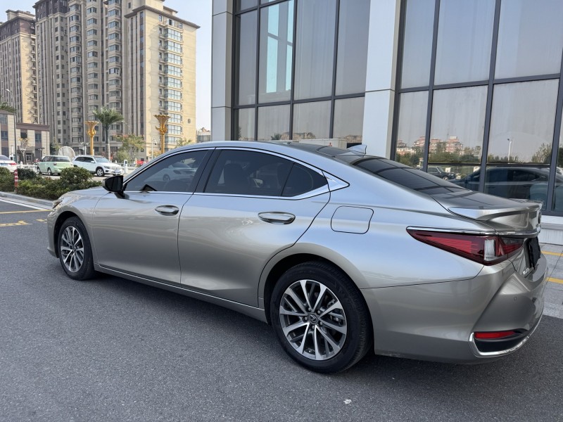 盐城24年雷克萨斯ES4