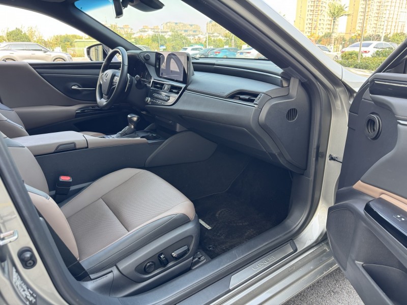 盐城24年雷克萨斯ES9