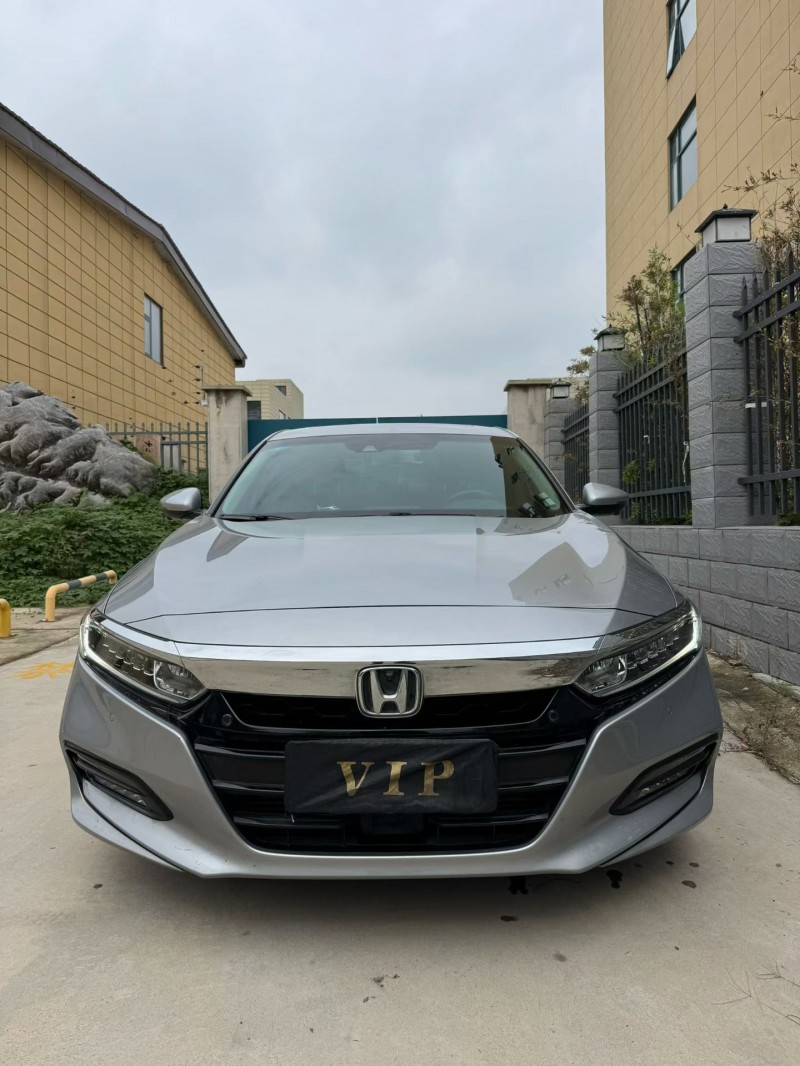 平顶山20年本田雅阁1