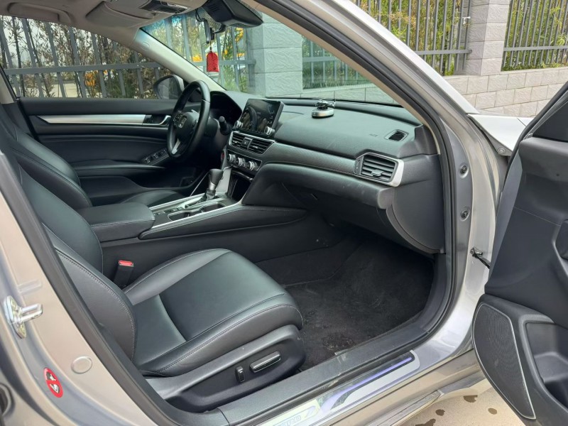 平顶山20年本田雅阁6