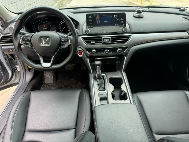 平顶山20年本田雅阁7