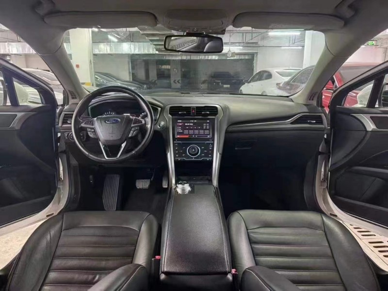 成都17年福特蒙迪欧5