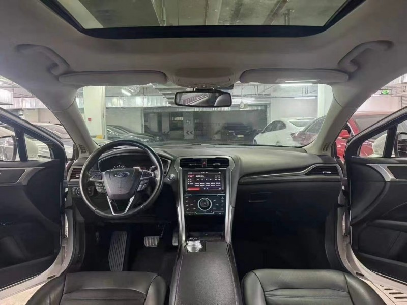 成都17年福特蒙迪欧6