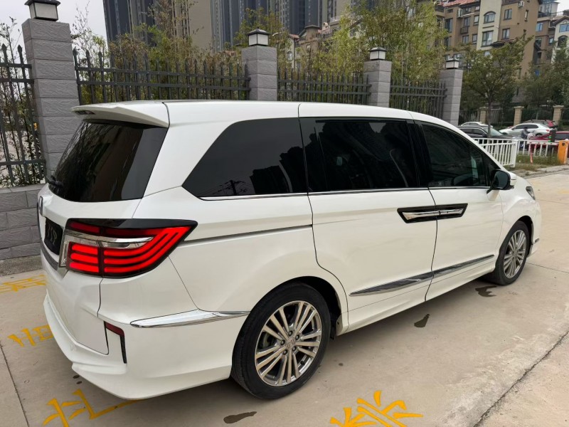 平顶山16年本田艾力绅8