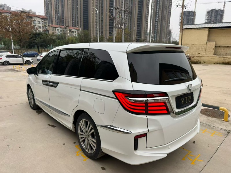 平顶山16年本田艾力绅9