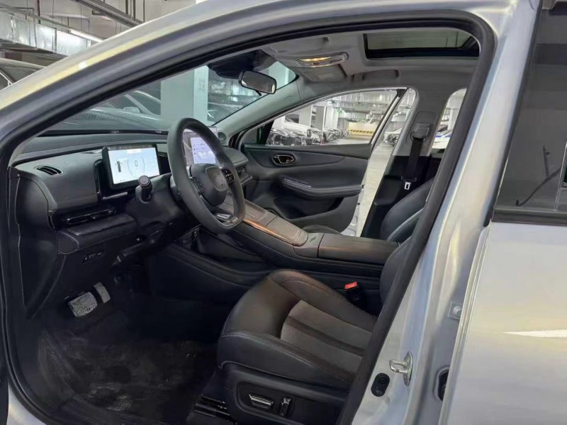 成都24年传祺埃安S9