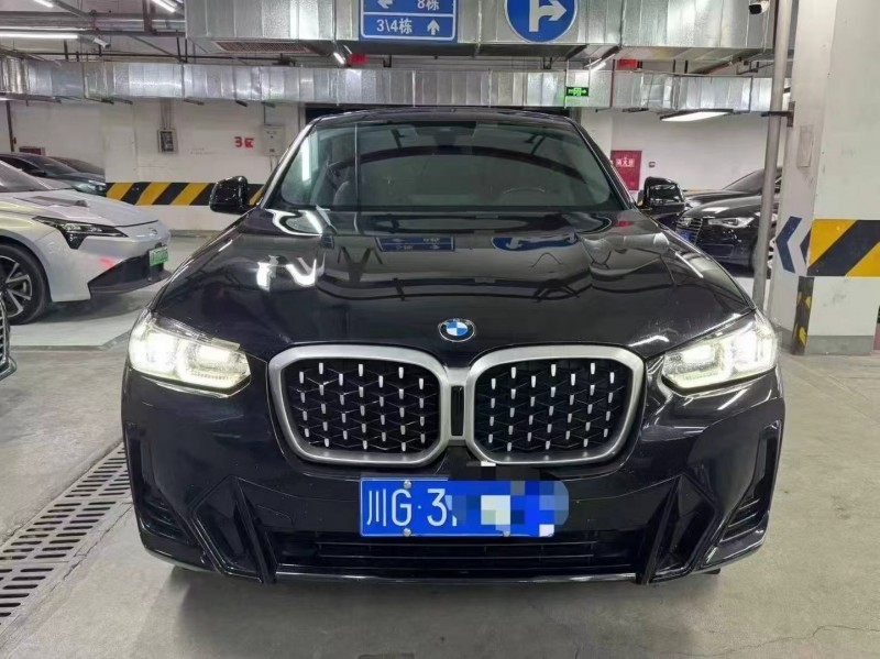 成都22年宝马X41