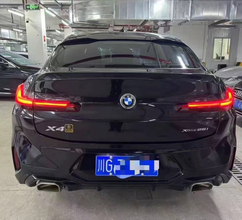 成都22年宝马X42