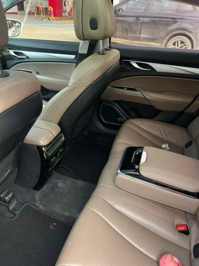 菏泽19年吉利博瑞4