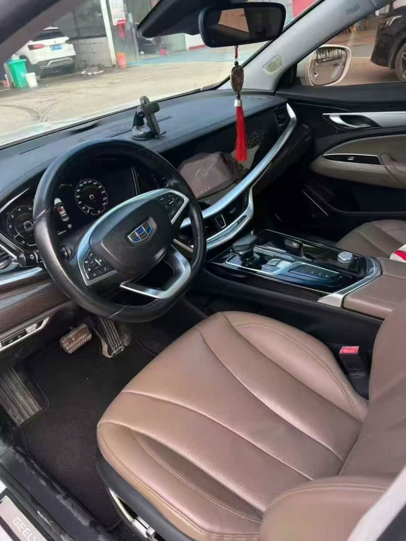 菏泽19年吉利博瑞6